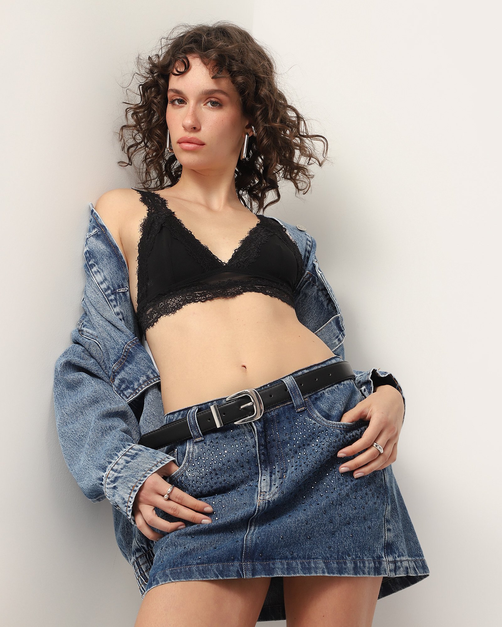 Mini saia jeans com pedrarias denim escuro | Pool Jeans