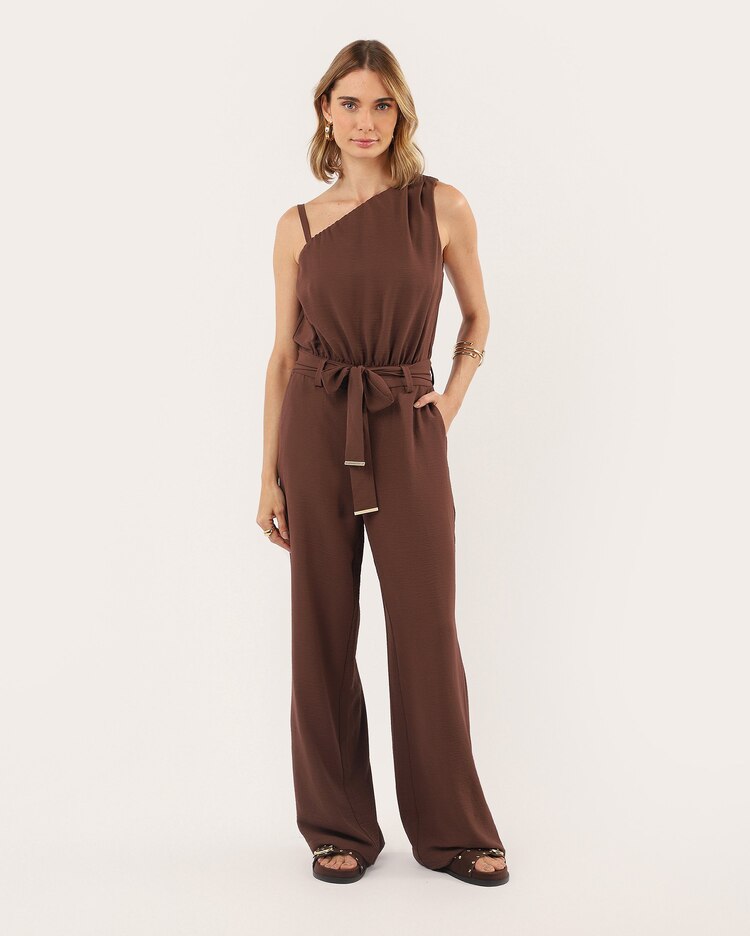 Macacão feminino assimétrico com amarração - marrom