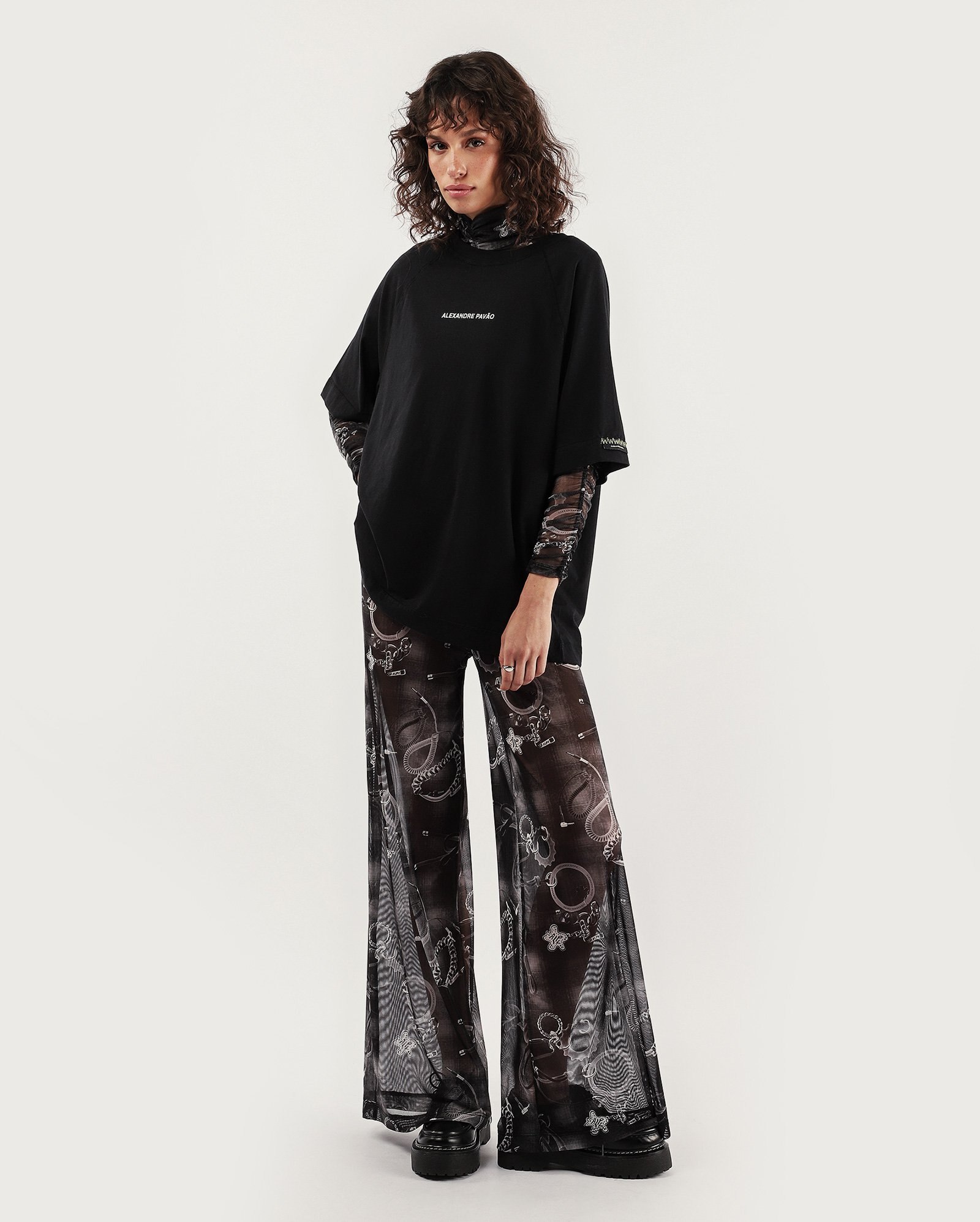 Calça feminina wide leg tule preta | Alexandre Pavão + Pool