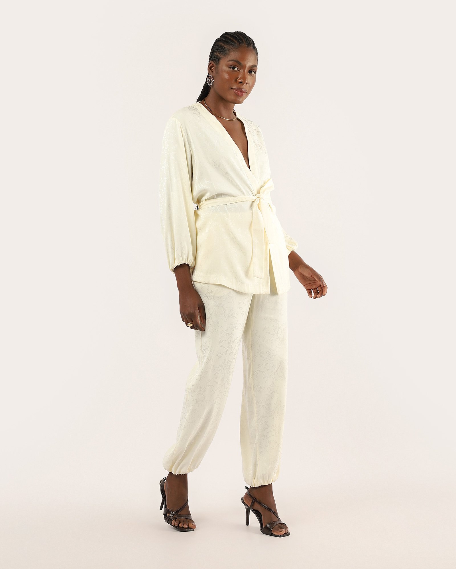 Calça feminina aladim alfaiatada estampada - off white