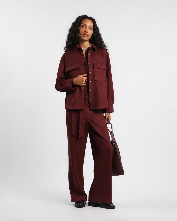 Jaqueta feminina em suede bowling - Vinho