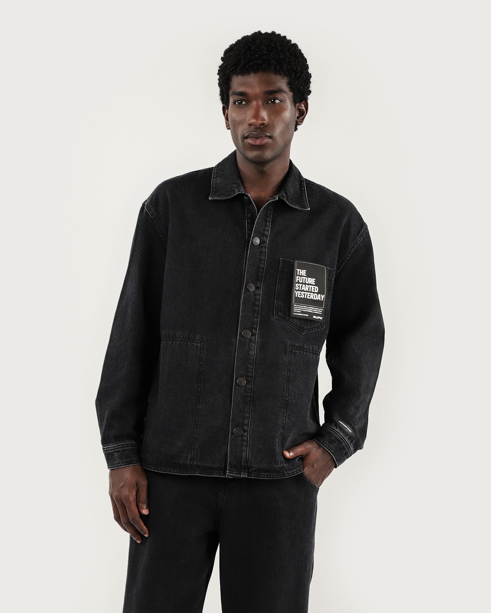 Camisa black jeans masculina boxy | Alexandre Pavão + Pool
