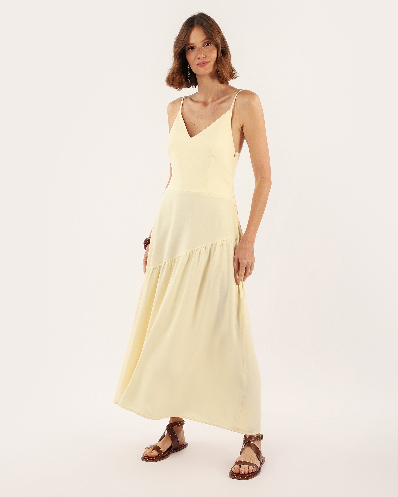 Vestido longo evasê em viscolinho - Amarelo Claro | AK