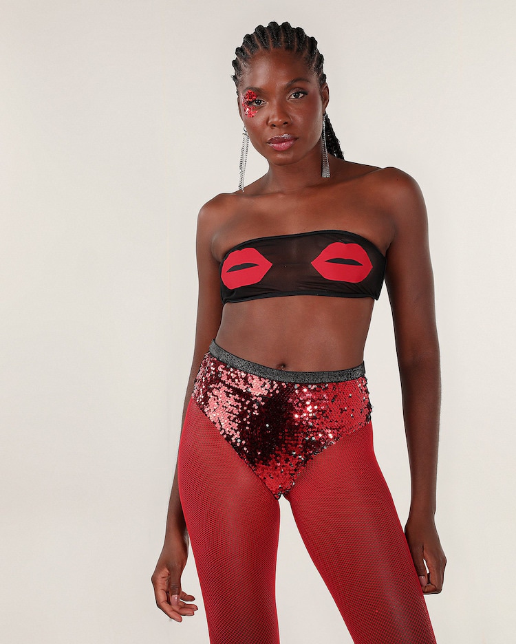 Biquíni top beijos strapless preto