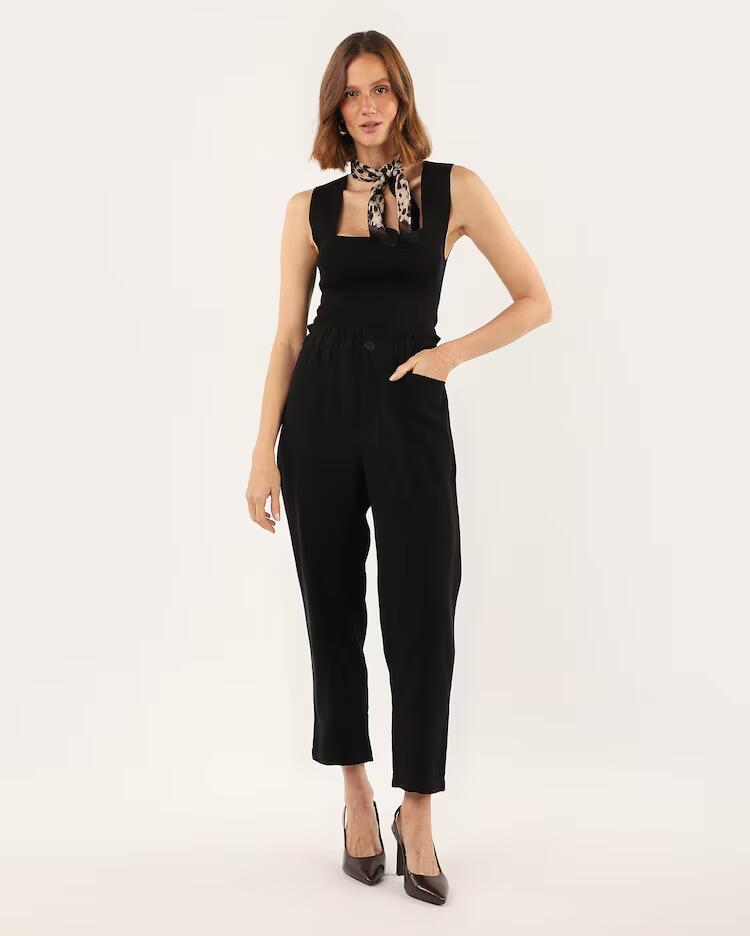 Calça feminina clochard com viscose - Preto