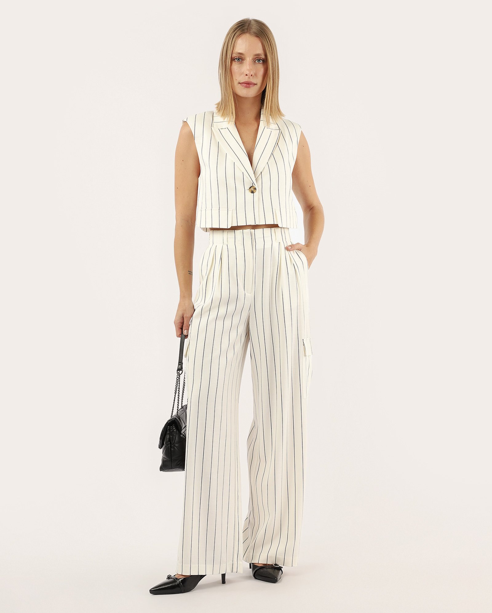 Calça feminina alfaiataria wide leg viscose risca de giz off-white | AK