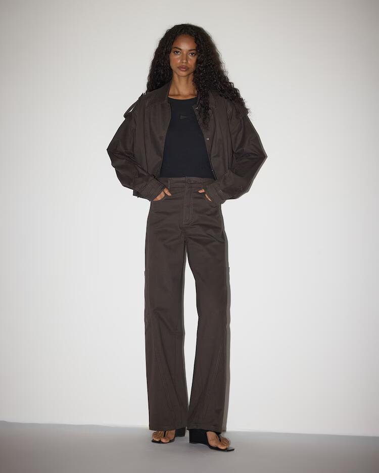 Calça sarja feminina wide leg - marrom | Pool Jeans