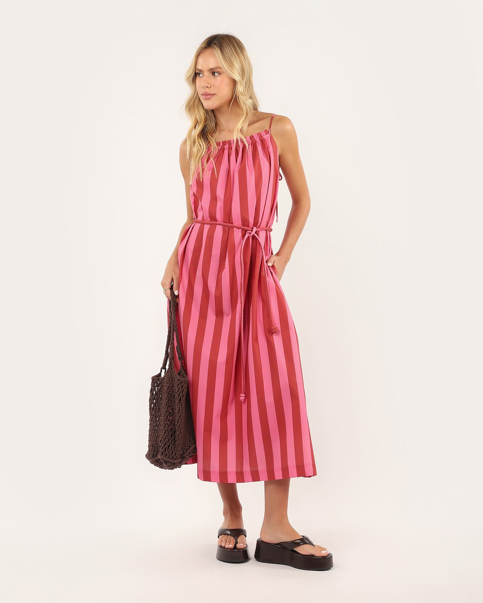 Vestido midi evasê listrado com amarração - rosa | Special Edition