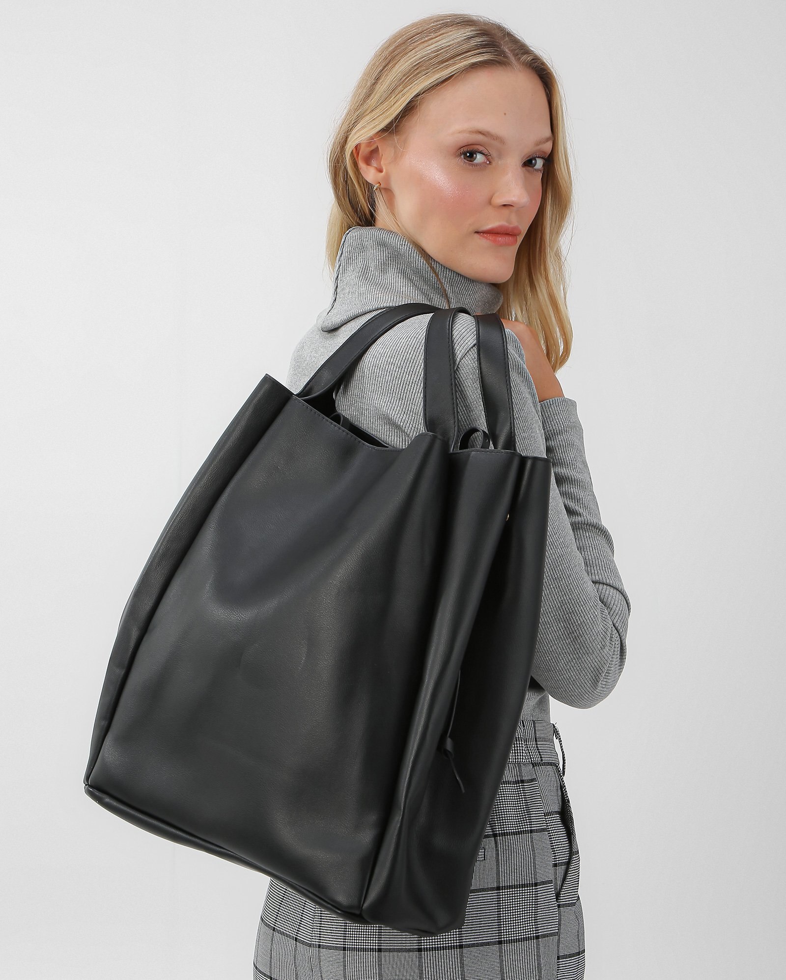 Bolsa feminina tote com botões - Preto