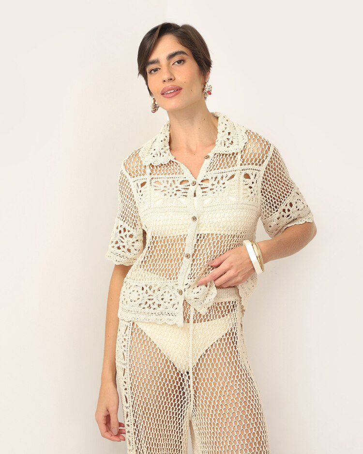 Camisa feminina crochê manga curta - bege