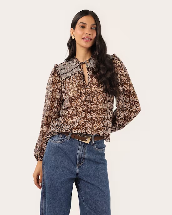 Bata feminina estampada com amarração
