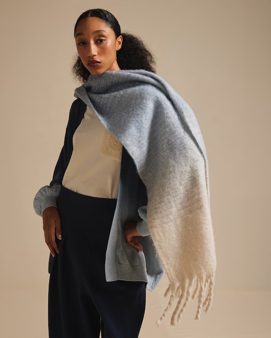 Lenço feminino manta degradê a niemeyer