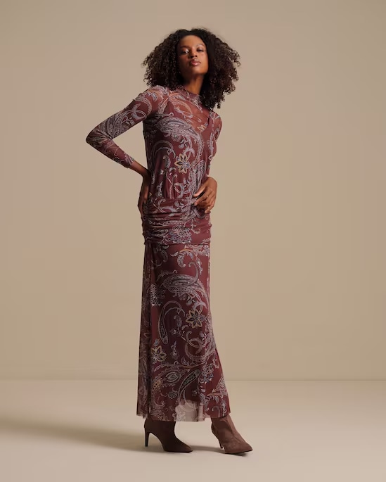 Vestido midi em tule | Silvia Braz + Riachuelo